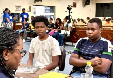 Prefeitura realiza ação Juventude Emprega+ e amplia acesso de jovens ao mercado de trabalho